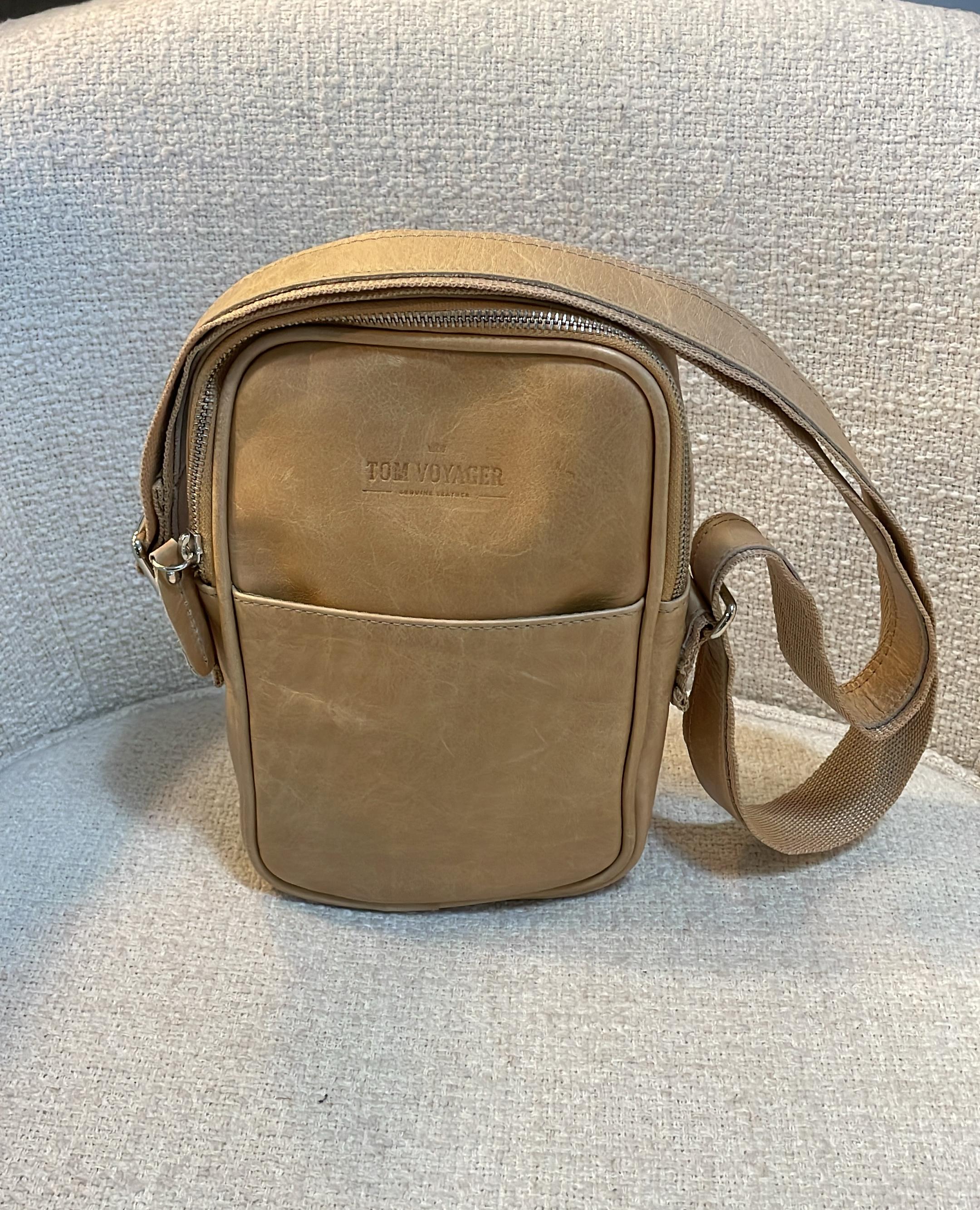 Tom Voyager Crossbody Bag - Leather