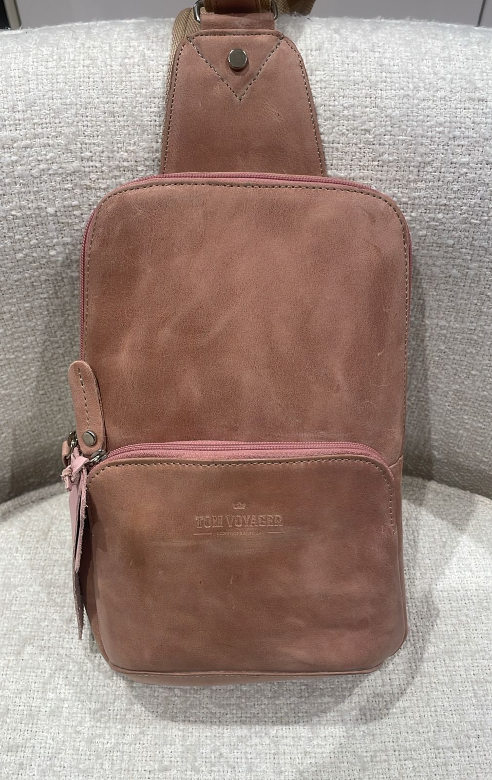 Tom Voyager Sling Bag - Dusty Pink