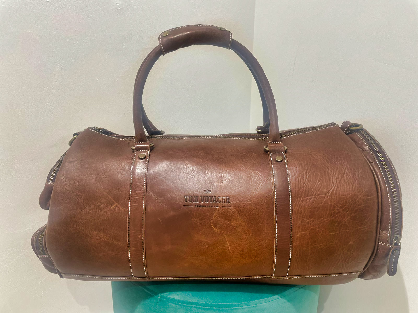 Duncan leather travel bag