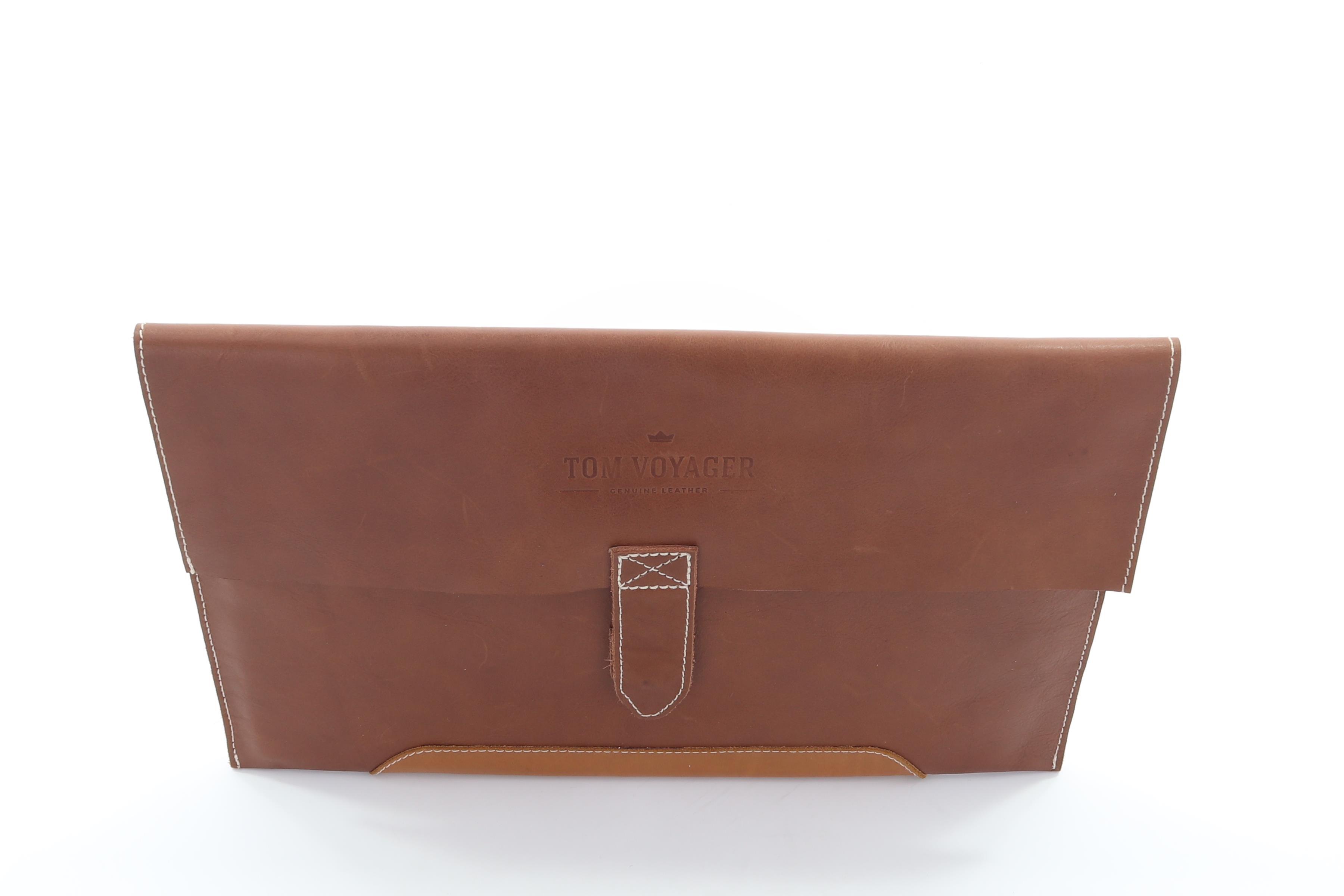 Cedar Leather Sleeve