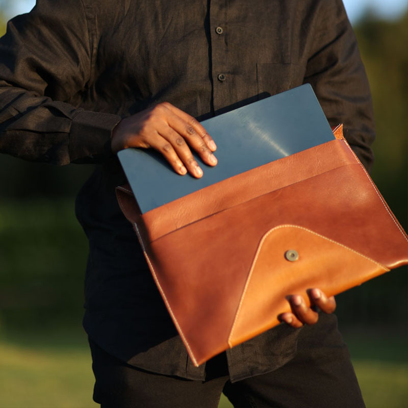 Tom Voyager Brown Laptop Sleeve - Tom Voyager SA