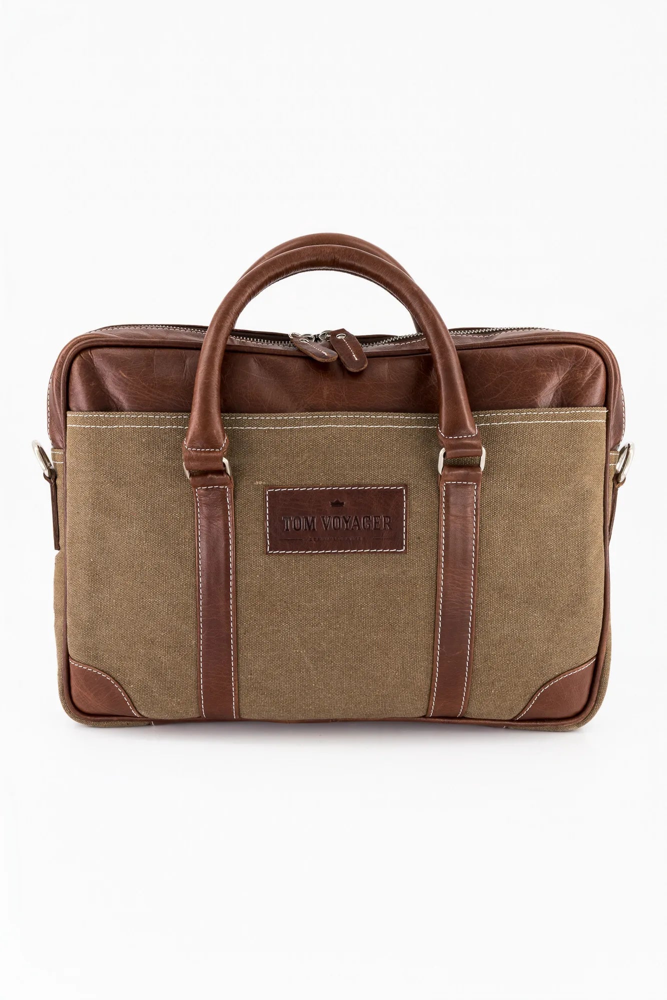 Beyond All-Leather: Why a Canvas Bag Belongs in Your Rotation