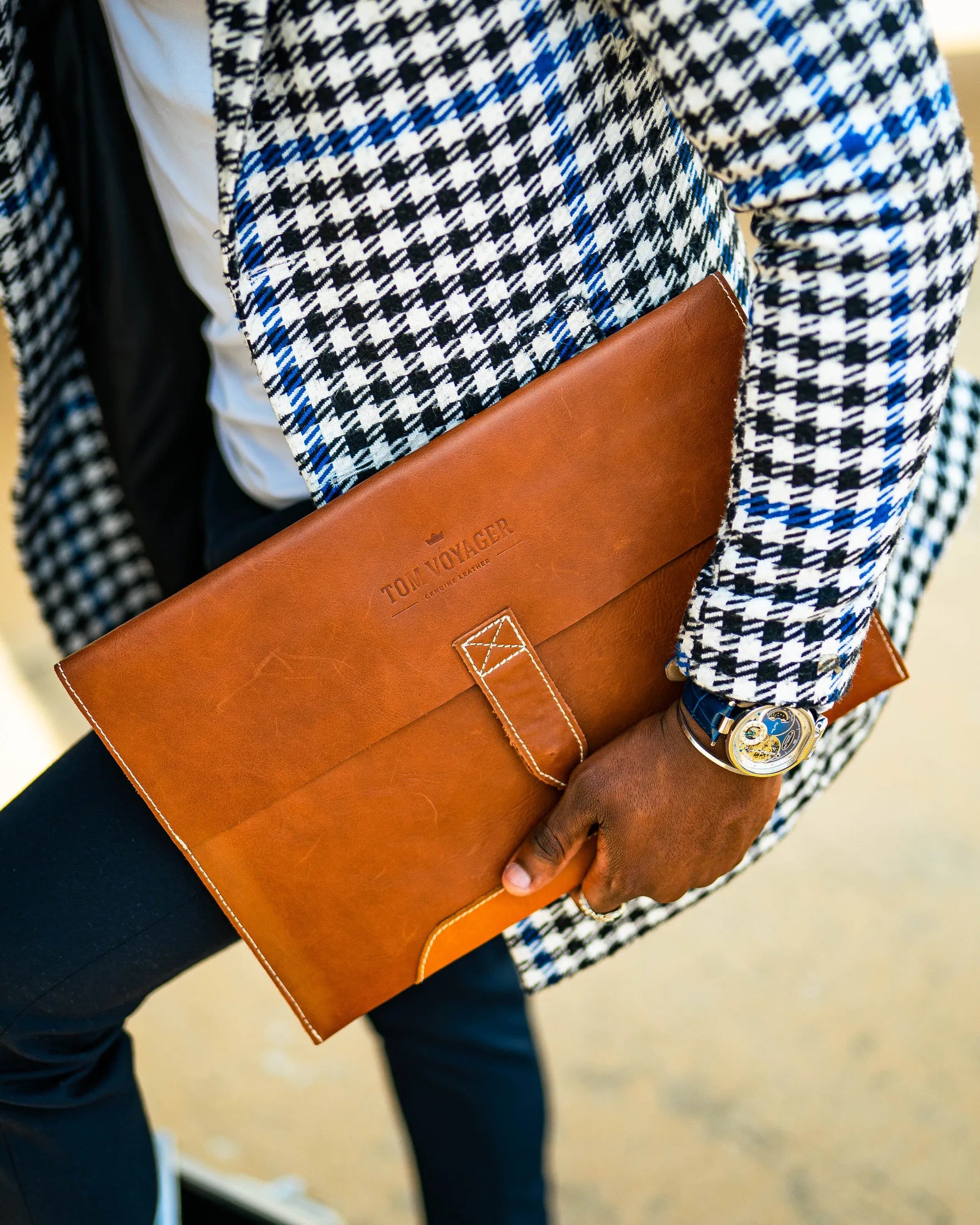 Cedar Leather Sleeve