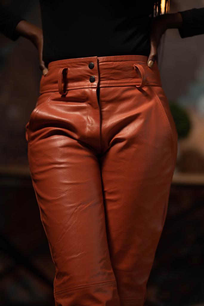 Pantaloni di pelle classici