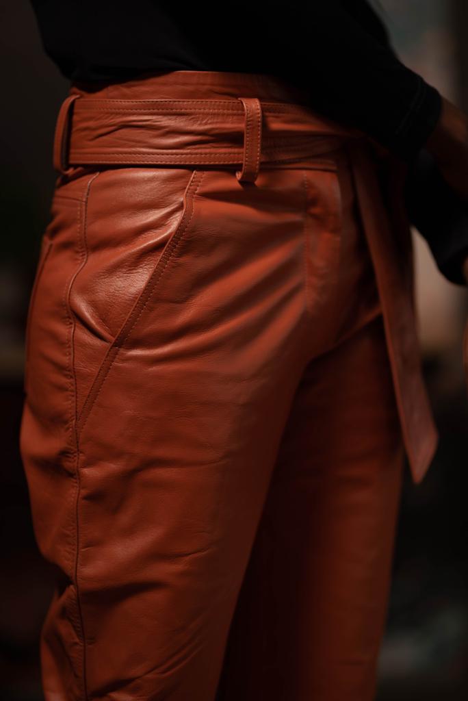 Pantalon en cuir classique