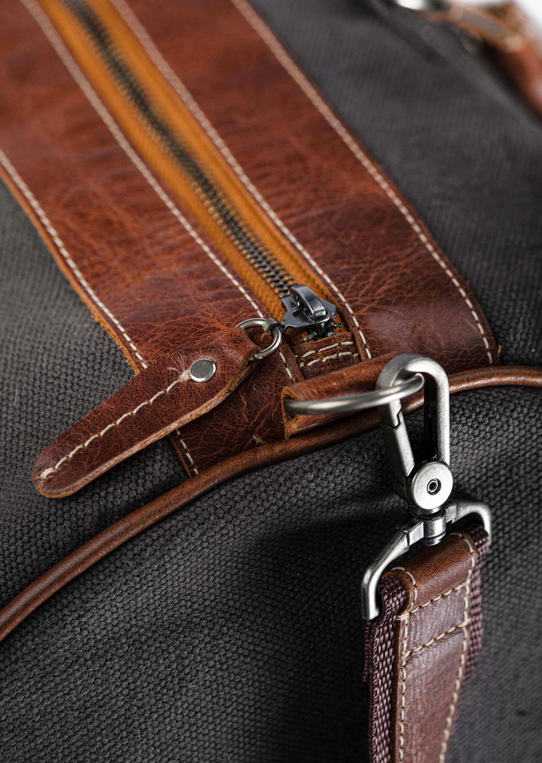 Chapman Canvas Duffel Bag Grey - Tom Voyager SA