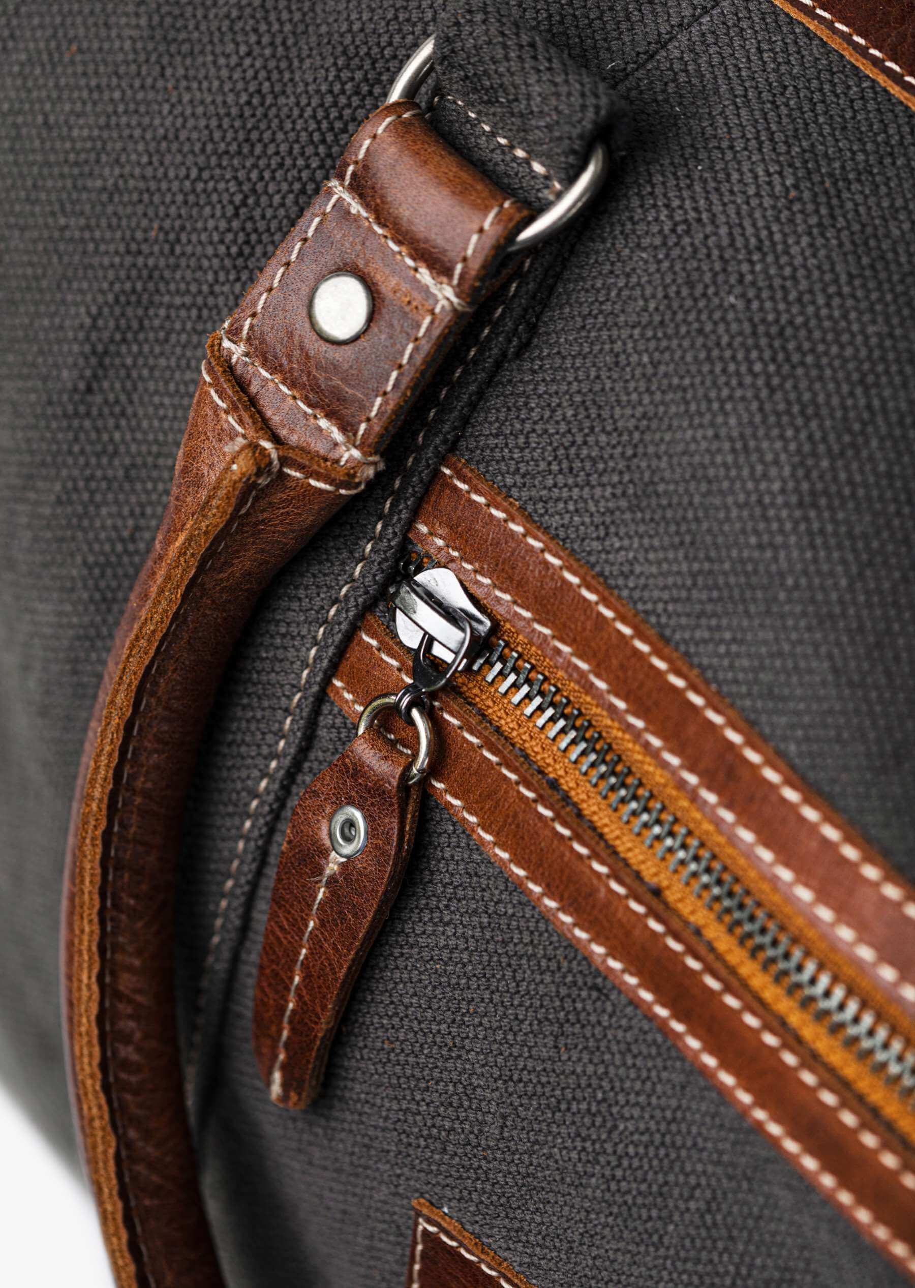 Chapman Canvas Duffel Bag Grey - Tom Voyager SA
