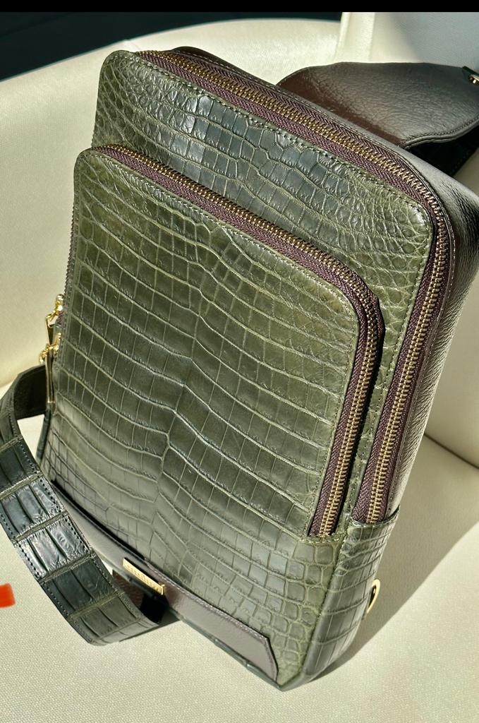 Monarque Crocodile Crossbody