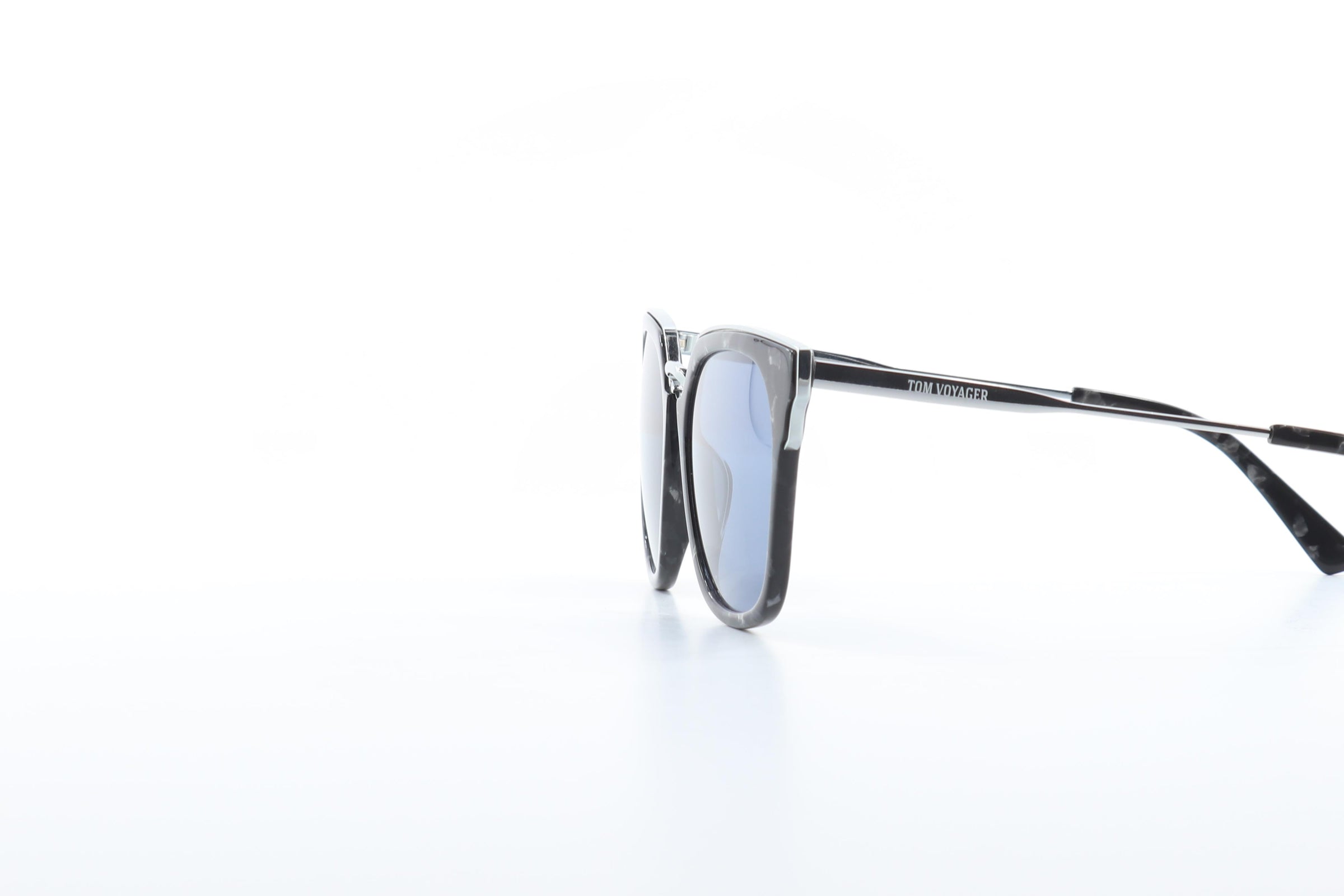 THE SUITE LIFE SUNGLASSES IVORY MARBLE