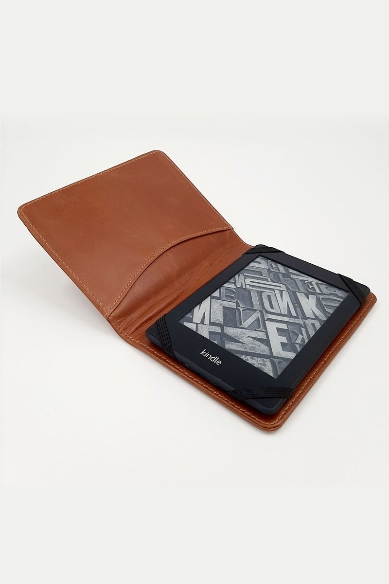 Nomad Brown Kindle Cover - Tom Voyager SA